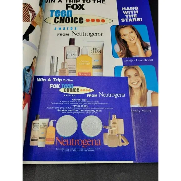 JENNIFER ANISTON - SEVENTEEN Magazine August 2000 - Excellent Condition - Picture 6 of 10